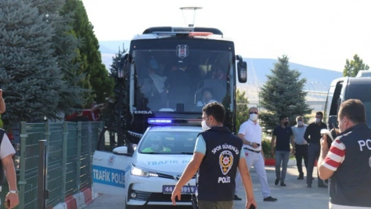 Beşiktaş kafilesi Malatya'ya geldi