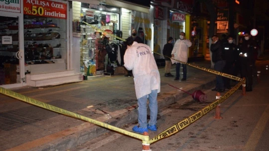 Bıçaklı kavgada 2 kardeş yaralandı