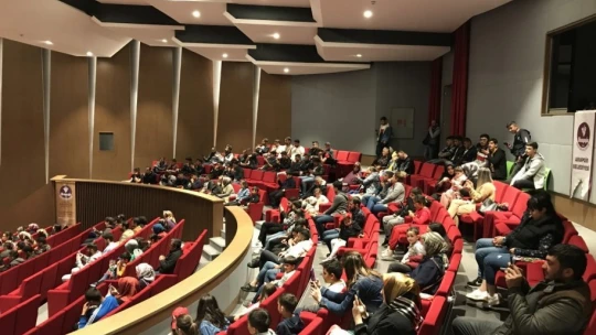 Bilal Göregen engelliler için konser verdi