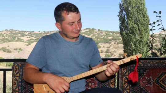 Binlerce yıllık bağlama türü 'cura' unutulmaya yüz tuttu