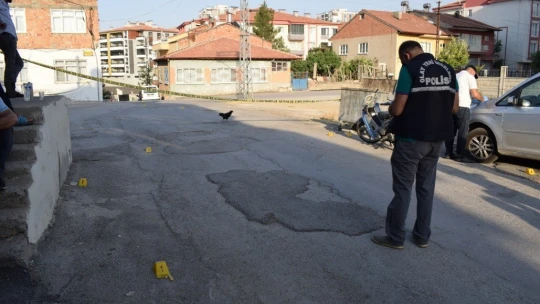 Bir kişiyi silahla yaraladı ardından intihara kalkıştı