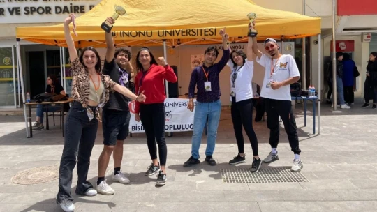 Bisikletçiler başarıyla döndü