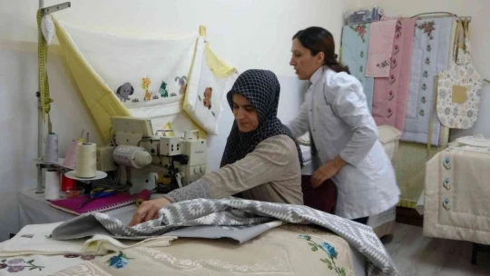 Bu okulda ders zili hem öğrenci hem veliler için çalıyor