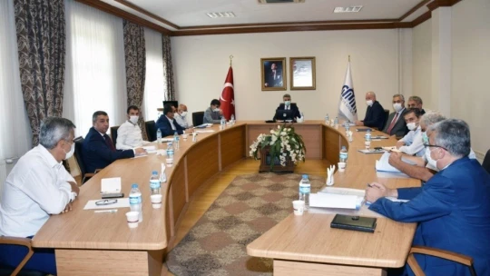 Büyük Şire Pazarı için sosyal mesafe uyarısı