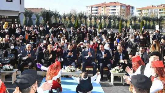 Büyükşehir Belediyesi Gülen Yüzler Kafesi hizmete girdi