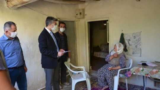 Çat kapı ziyaretten yaşlılar memnun