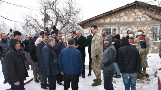 Çatı yangını korkuttu