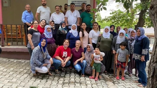 Aynı yerde imamlık yapan din görevlisine plaketli uğurlama