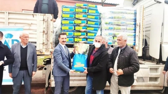 Akçadağ'da mısır tohumu dağıtıldı