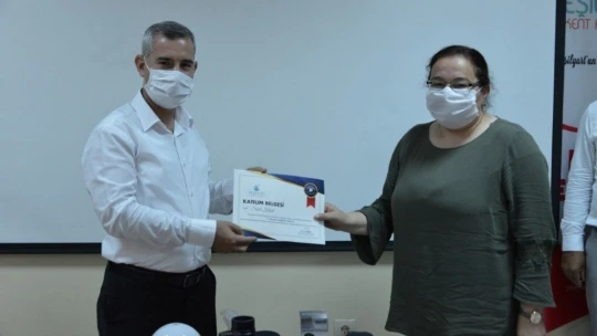 Çınar sertifika törenine katıldı