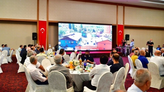 Çınar, teşekkür yemeği verdi