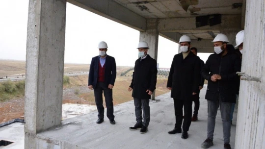 Çınar, yeşil Topsöğüt konutlarında incelemelerde bulundu