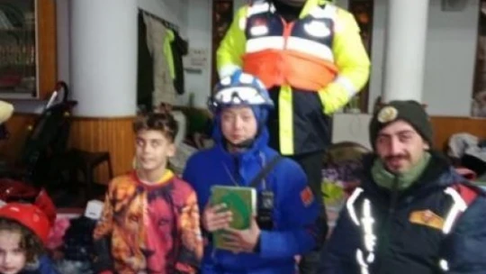 Çinli arama kurtarma personeli Müslüman oldu