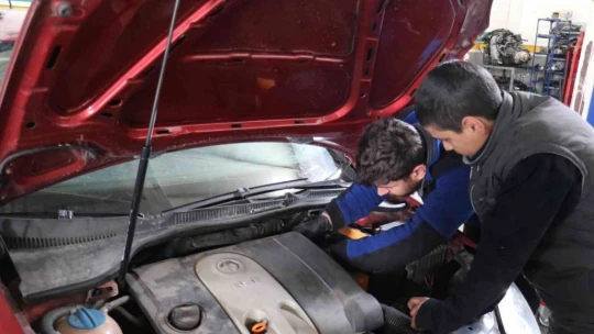 Çıraklıkla başladı, 27 kişiye istihdam sağladı