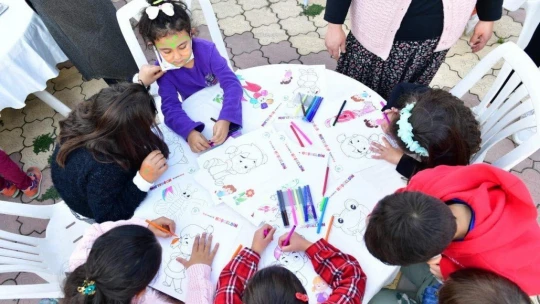 Çocuklar, Yeşilyurt çocuk şenliğinde keyifli anlar yaşadı