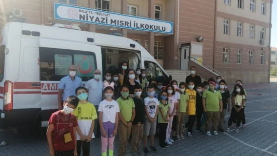 Çocukların ambulans merakı