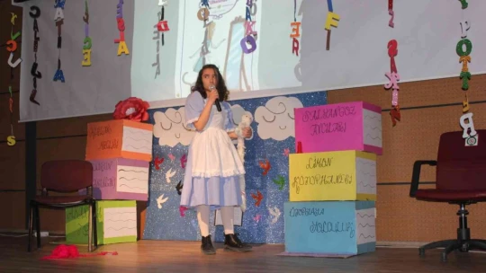 Çocukların tiyatro oyunu ilgi gördü