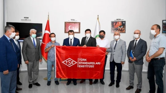 Covid-19'a karşı ilk güvenli hizmet belgesi Malatya'ya verildi