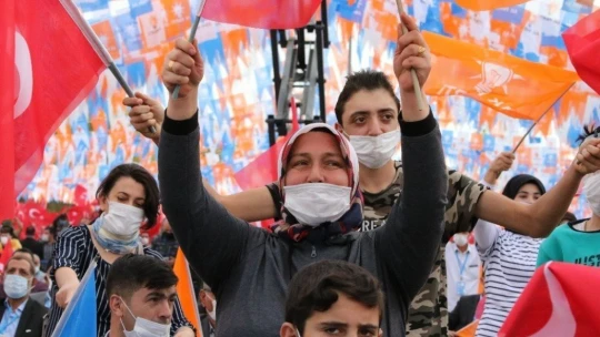 Cumhurbaşkanı Erdoğan'dan Macron ve Wilders'e sert tepki