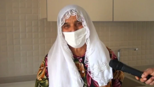 Yaşlı kadının tek isteği fotoğraf