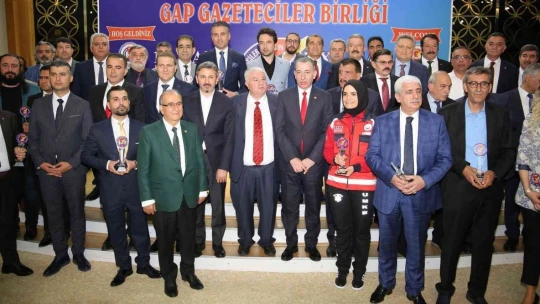 Dağdeviren'e yılın en başarılı emniyet müdürü ödülü