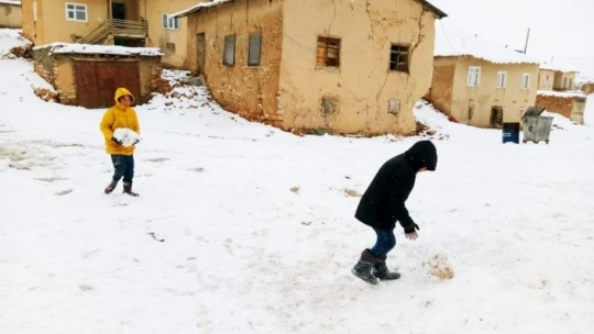 Darende'de ilk kar düştü