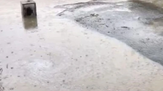 Darende'de sağanak yağış hayatı olumsuz etkiledi