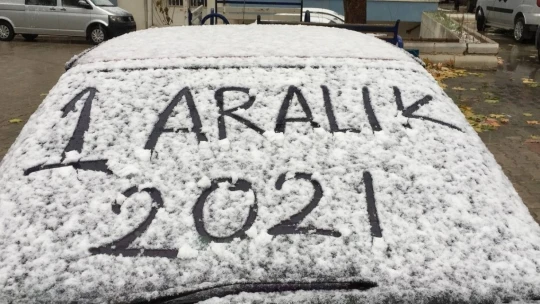 Darende'ye mevsimin ilk kar yağışı sevindirdi