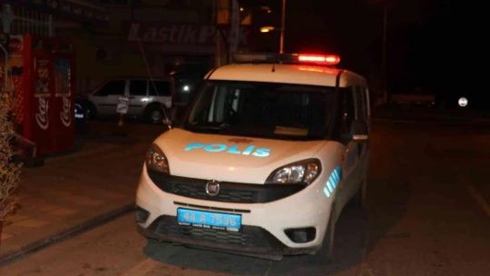 Dayısı tabancayla karnından vurdu