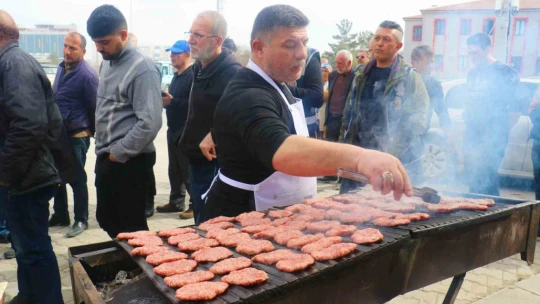 Malatya'da 28 bin kişiye köfte ekmek dağıtıldı
