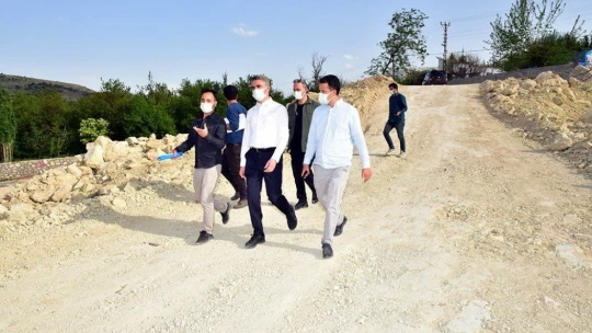 Deprem konutları için yol bağlantısı