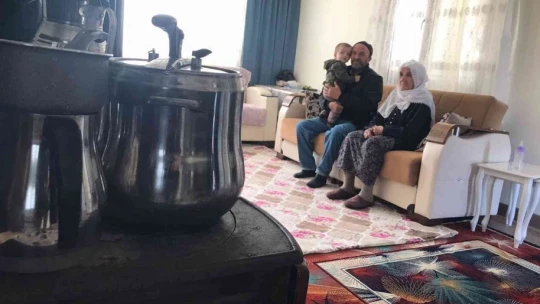 Deprem konutlarında vatandaşların yüzü gülüyor