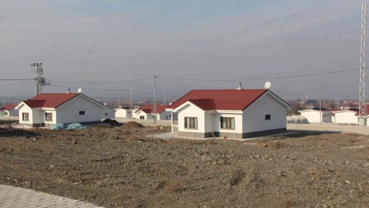 Deprem konutlarında vatandaşların yüzü gülüyor