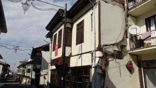 Deprem Malatya'da tarihi kültürel yapılara da zarar verdi