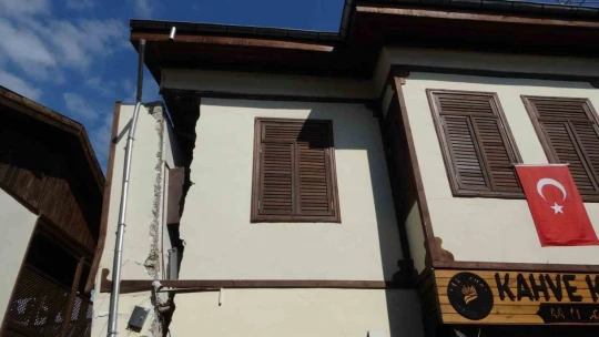 Deprem Malatya'da tarihi kültürel yapılara da zarar verdi