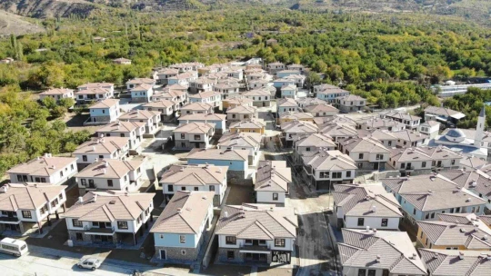 Deprem sonrası Doğanyol yeniden inşa edildi