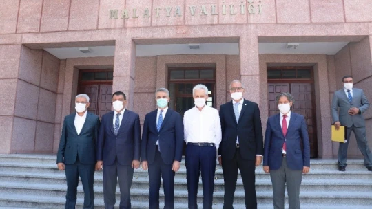 Deprem sonrası Malatya'da yeni okul atağı