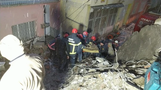 Depremden 25 saat sonra gelen mutluluk