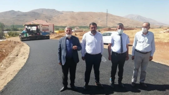 Doğanşehir'de asfalt çalışmaları devam ediyor