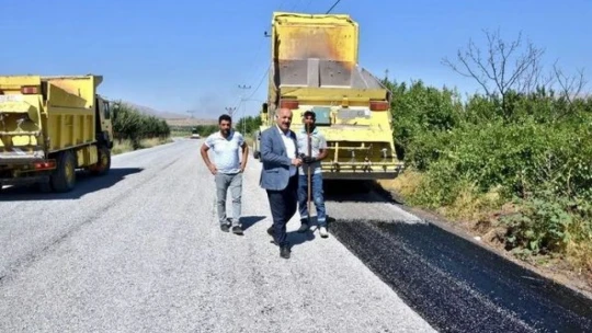 Doğanşehir'de asfalt ve parke çalışması