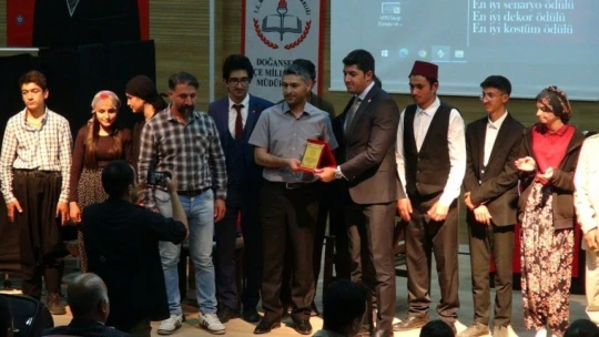 Doğanşehir'de tiyatro festivali