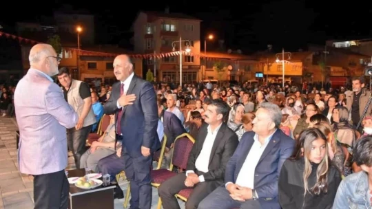 Doğanşehir Türkü Şöleni ilgi gördü