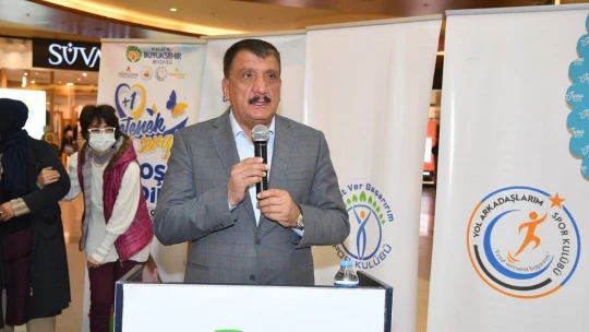 Down sendromlu çocuklar yeteneklerini sergiledi