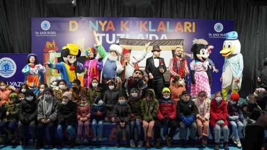 Dünya Kukla Festivali'ni 10 bin çocuk ziyaret etti