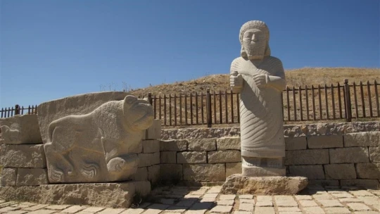 Dünya kültür mirası Arslantepe Höyüğü'ne ilgi artıyor