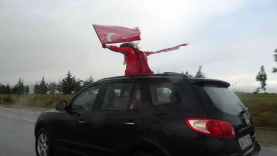 Dünya şampiyonu Hatice Akbaş'a Malatya'da coşkulu karşılama