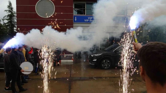 Dünya şampiyonu Hatice Akbaş'a Malatya'da coşkulu karşılama