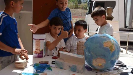 Eğitim materyalleri Malatya'da okullara ulaştı