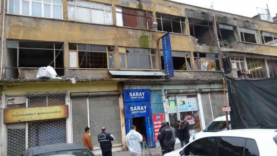 Eğlence merkezinde kanlı kavga: 2 'si ağır 3 yaralı