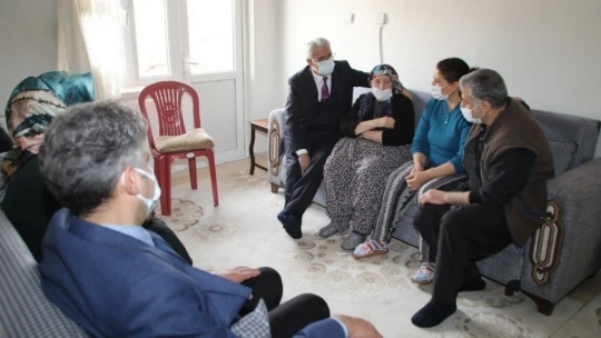 Engelli aileye anlamlı ziyaret